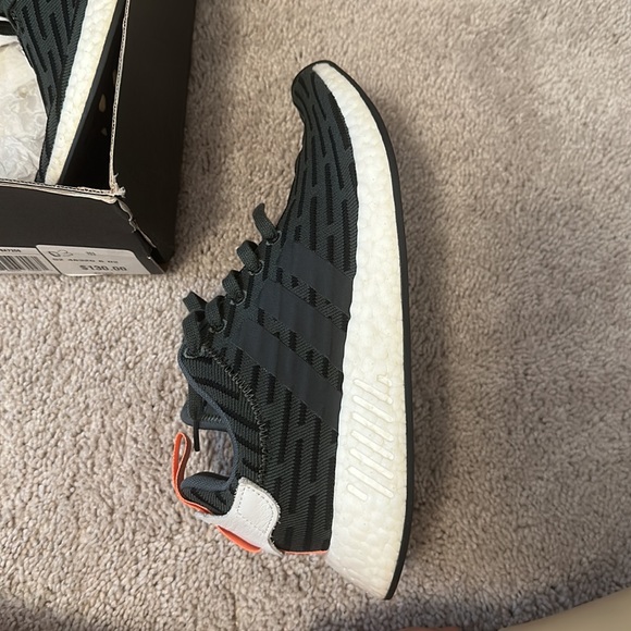 adidas NMD R2 womens - Picture 3 of 5